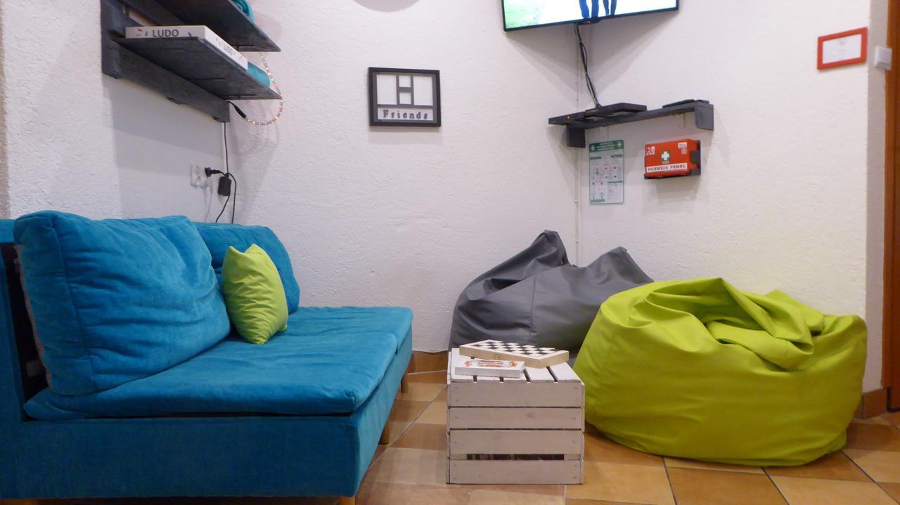 Flyfly Hostel , Darmowy Parking , Rezerwuj Przez Urzadzenia Mobilne -10 Procent Вроцлав Экстерьер фото